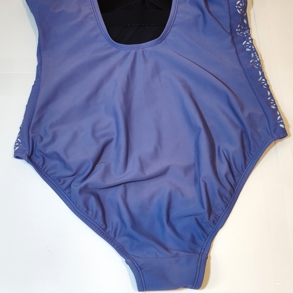 Sea & Sand Women's Purple Swimsuit Size (14) - Picture 16 of 16